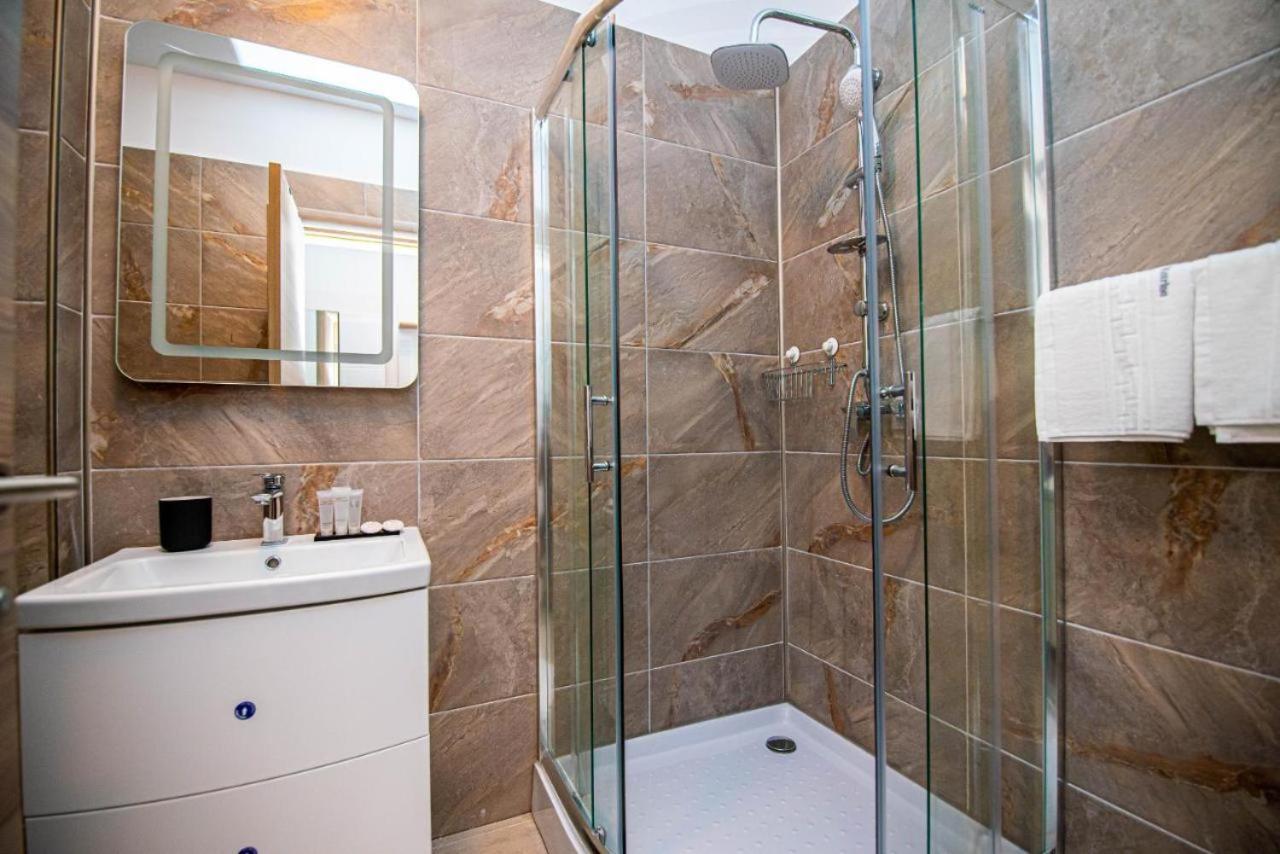 Apartament Katrina - Alezzi Beach - Sea View Năvodari Eksteriør billede