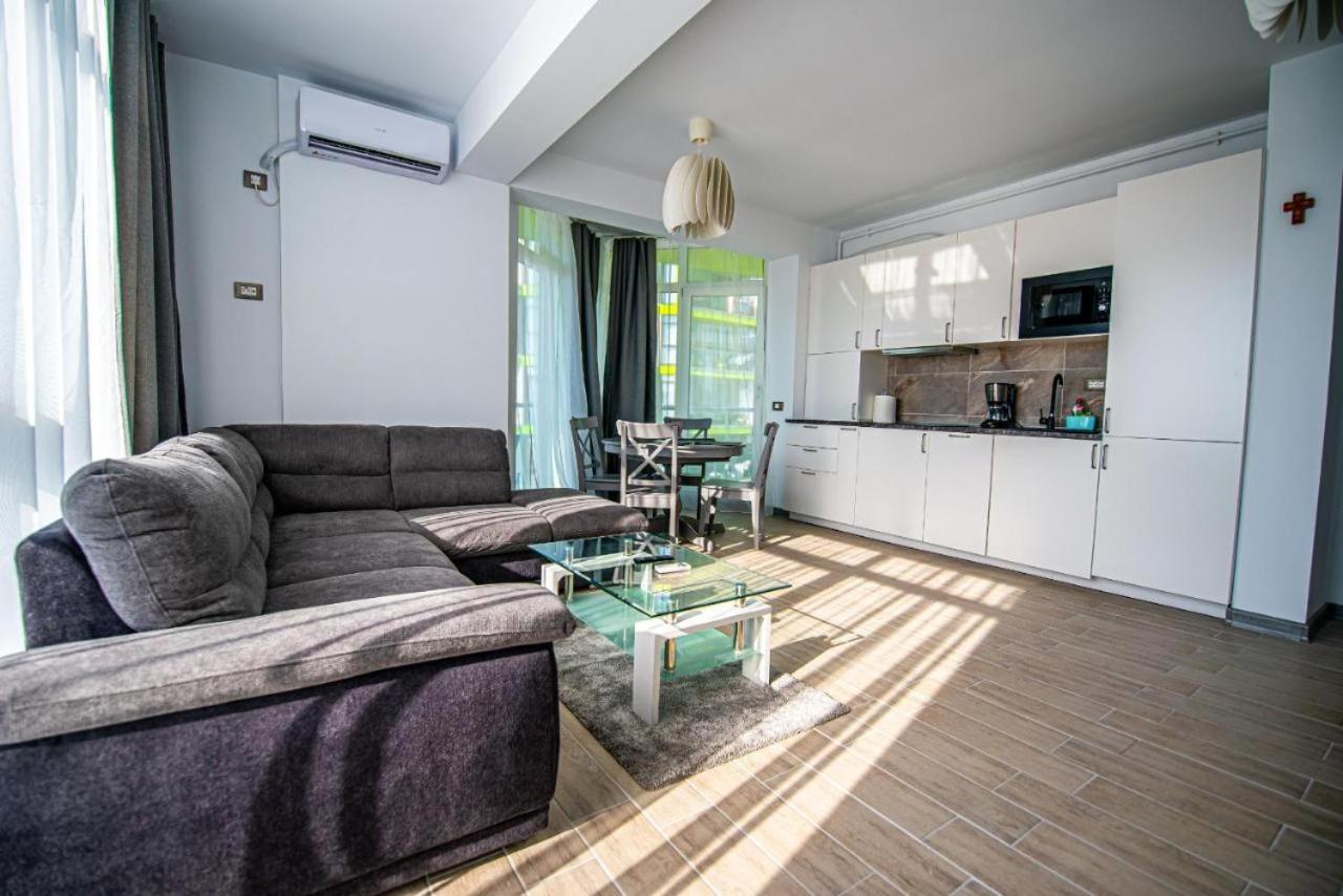 Apartament Katrina - Alezzi Beach - Sea View Năvodari Eksteriør billede